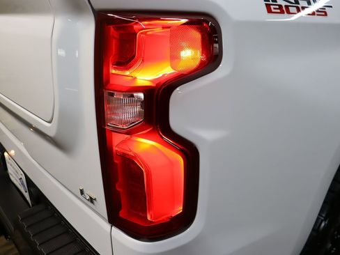 Used 2024 Chevrolet Silverado 1500 LT Trail Boss w/ Convenience Package II image 23