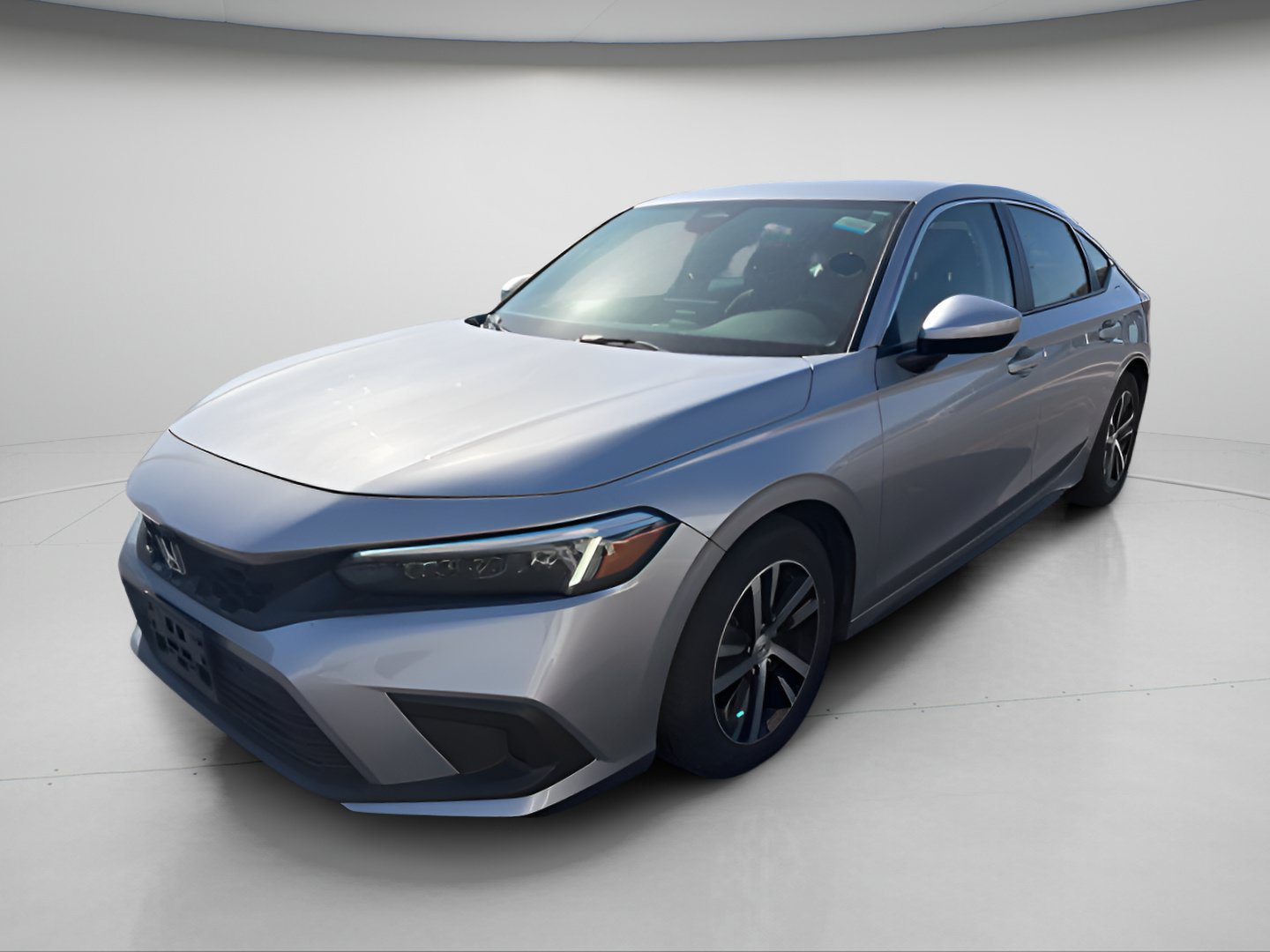 Used 2023 Honda Civic LX image 2