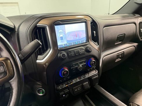 Used 2019 Chevrolet Silverado 1500 High Country AWD/4WD image 79