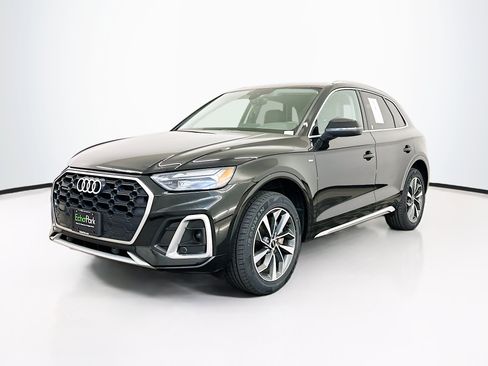 Used 2023 Audi Q5 2.0T Premium w/ Convenience Package AWD/4WD image 3