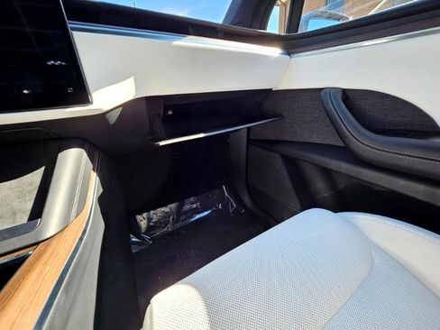 Used 2023 Tesla Model X image 52