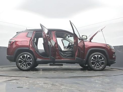Used 2022 Jeep Compass Limited AWD/4WD image 61