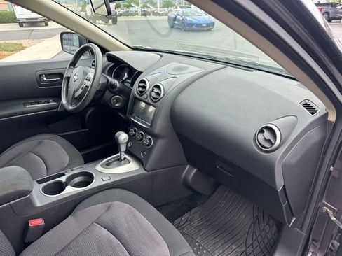 Used 2013 Nissan Rogue SV AWD/4WD image 19