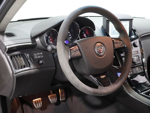 Used 2011 Cadillac CTS V image 78