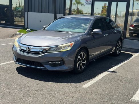 Used 2016 Honda Accord EX image 1