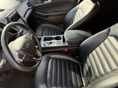 Used 2021 Ford Edge SEL w/ Convenience Package image 13