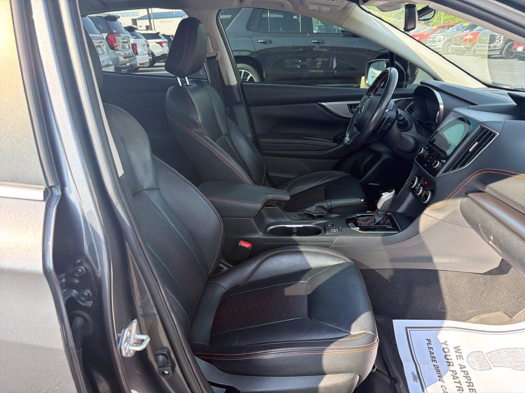 Used 2022 Subaru Crosstrek 2.5i Limited w/ Moonroof Package 2 AWD/4WD image 16