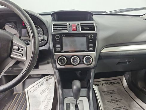Used 2015 Subaru Crosstrek 2.0i Premium image 18