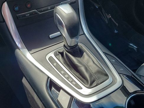 Used 2018 Ford Edge Titanium w/ Equipment Group 302A FWD image 27