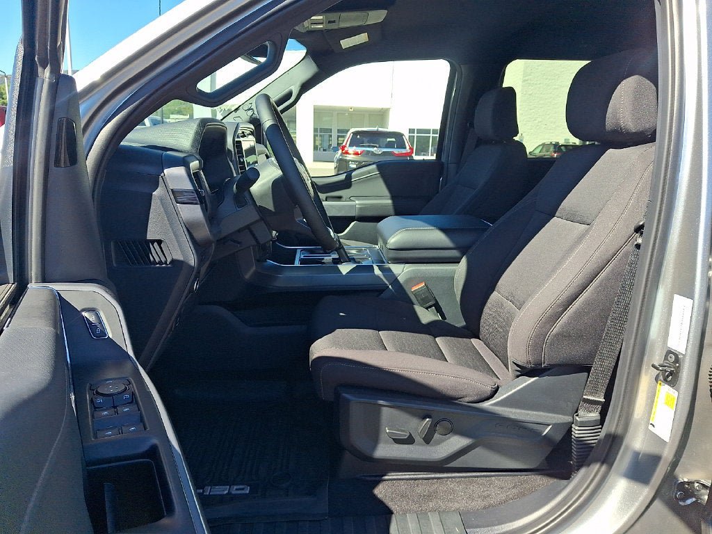 Used 2026 Ford F150 XLT w/ Equipment Group 302A MID AWD/4WD image 13