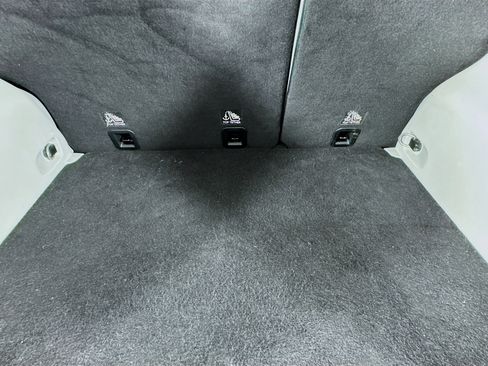 Used 2017 Jeep Compass Latitude w/ Popular Equipment Group image 34