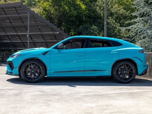 Used 2024 Lamborghini Urus S AWD/4WD image 2