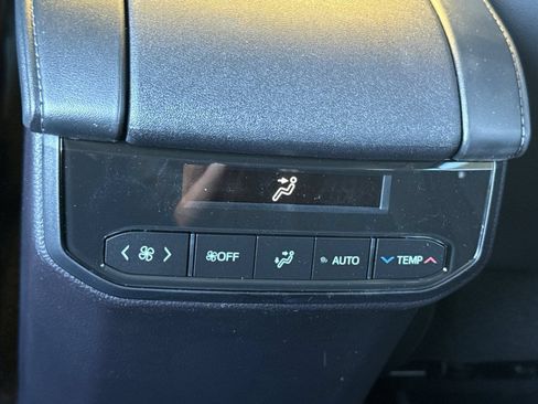 New 2026 Toyota Highlander Limited AWD/4WD image 14