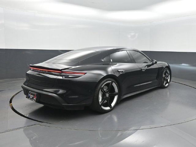 Used 2020 Porsche Taycan 4S AWD/4WD image 33