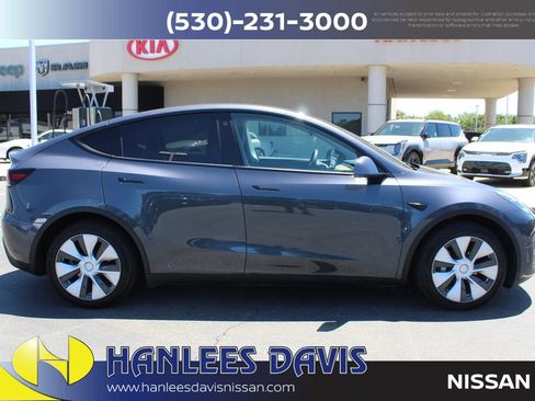 Used 2021 Tesla Model Y Long Range AWD/4WD image 6