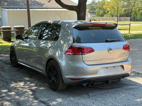 Used 2015 Volkswagen Golf S image 4