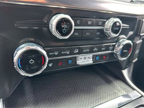 Used 2022 Ford F150 Raptor w/ Raptor 37 Performance Package AWD/4WD image 26