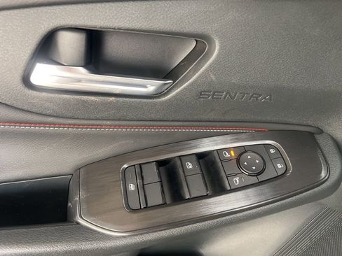 New 2026 Nissan Sentra SR w/ Floor Mat Package FWD image 23
