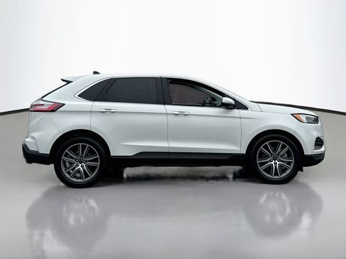 Used 2022 Ford Edge Titanium w/ Equipment Group 301A AWD/4WD image 8
