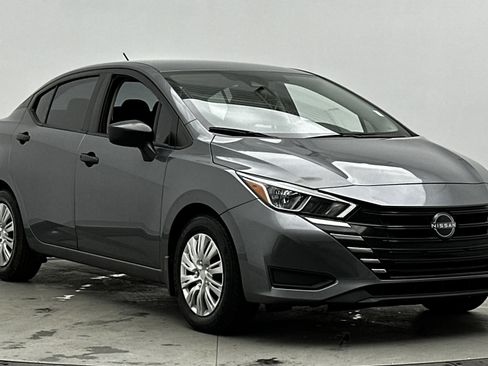 Used 2023 Nissan Versa S w/ Trunk Package image 3