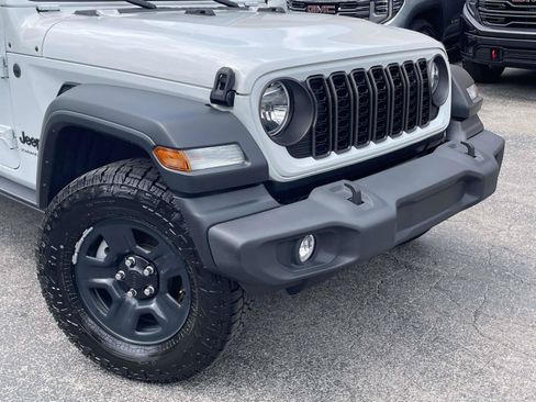 Used 2024 Jeep Wrangler Unlimited Sport AWD/4WD image 27