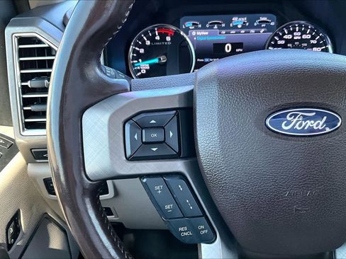 Used 2019 Ford F250 Limited image 24
