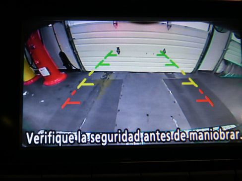 Used 2017 Nissan Rogue SV w/ Midnight Edition image 18