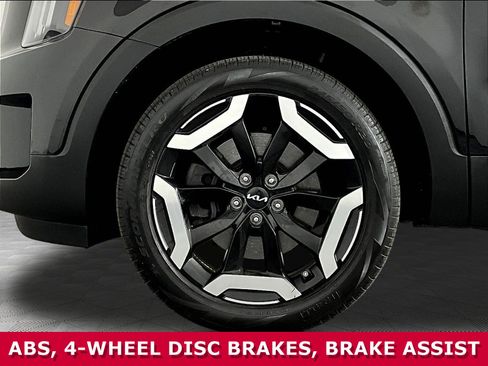 Used 2024 Kia Telluride EX w/ EX Captain's Chair Package FWD image 32