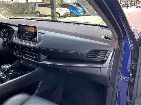 Certified 2023 Nissan Rogue SV w/ SV Premium B Package image 18