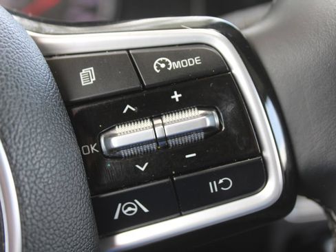 Certified 2023 Kia Sorento S w/ Panoramic Sunroof Package FWD image 31
