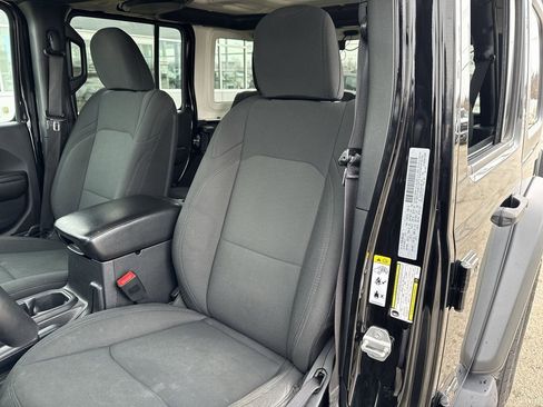 Used 2018 Jeep Wrangler Unlimited Sport S image 13