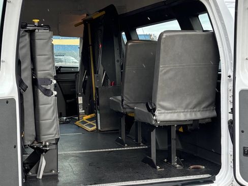 Used 2011 Ford E-250 and Econoline 250 Extended w/ PWR Group image 15