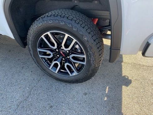 New 2026 GMC Sierra 1500 AT4 w/ AT4 Premium Package AWD/4WD image 9