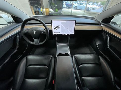Used 2021 Tesla Model 3 Standard Range Plus RWD image 17