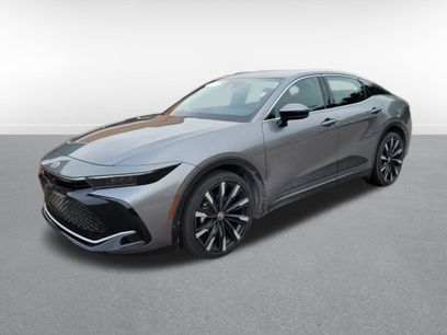 Used 2023 Toyota Crown Platinum