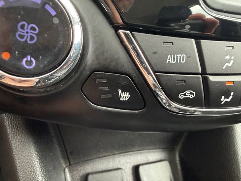 Used 2017 Chevrolet Cruze Premier FWD image 21