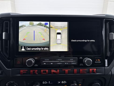 Used 2025 Nissan Frontier PRO-4X w/ Pro Convenience Package AWD/4WD image 23