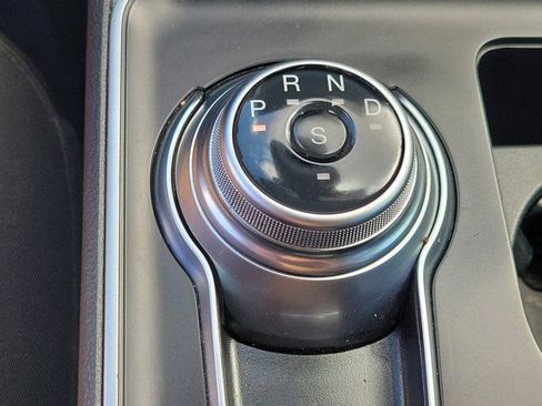 Certified 2024 Ford Edge SE w/ Black Appearance Package image 26