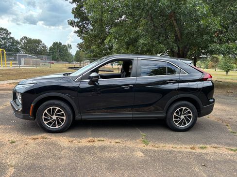 Used 2023 Mitsubishi Eclipse Cross ES AWD/4WD image 4