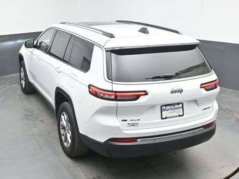 Used 2022 Jeep Grand Cherokee L Limited AWD/4WD image 40