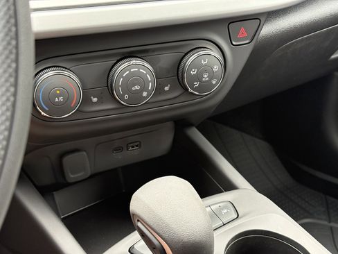 New 2026 Chevrolet Trax LS w/ LS Convenience Package image 21