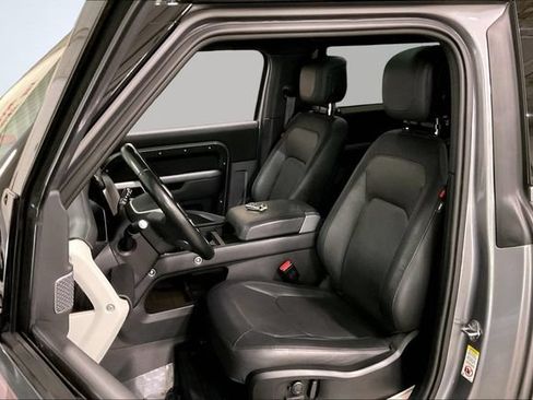 Used 2023 Land Rover Defender 90 X-Dynamic SE AWD/4WD image 25