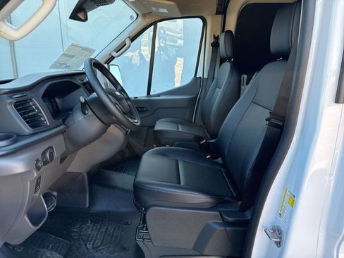 New 2026 Ford Transit 250 148 Medium Roof w/ Load Area Protection Package image 15