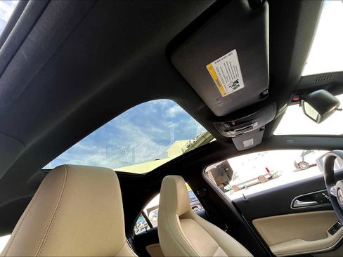 Used 2018 Mercedes-Benz CLA 250 image 12