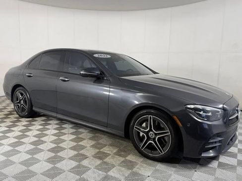 Used 2022 Mercedes-Benz E 350 Sedan image 9