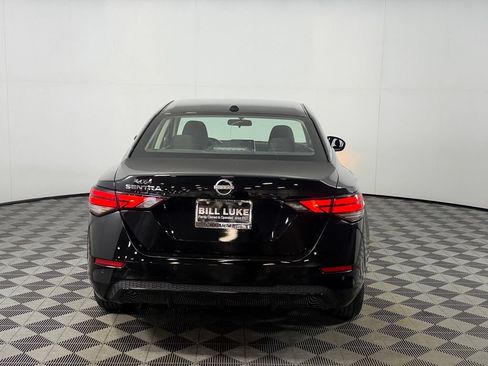 Used 2025 Nissan Sentra SV FWD image 9