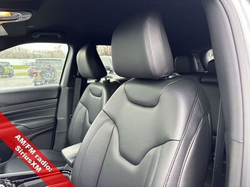 New 2026 Jeep Compass Limited image 13