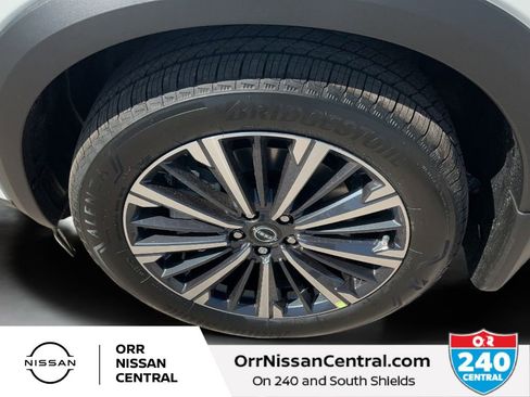 New 2026 Nissan Pathfinder Platinum image 9