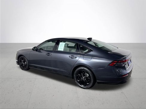 Used 2025 Honda Accord SE image 8