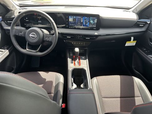 New 2026 Nissan Kicks SR FWD image 14